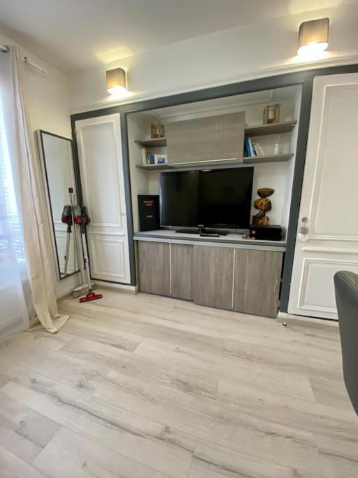Jeanne D'Arc Apartment Rouen Exterior photo